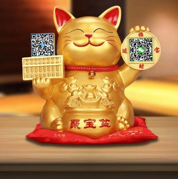 2019 Maneki Neko Lucky Cat With QR Code Decoration