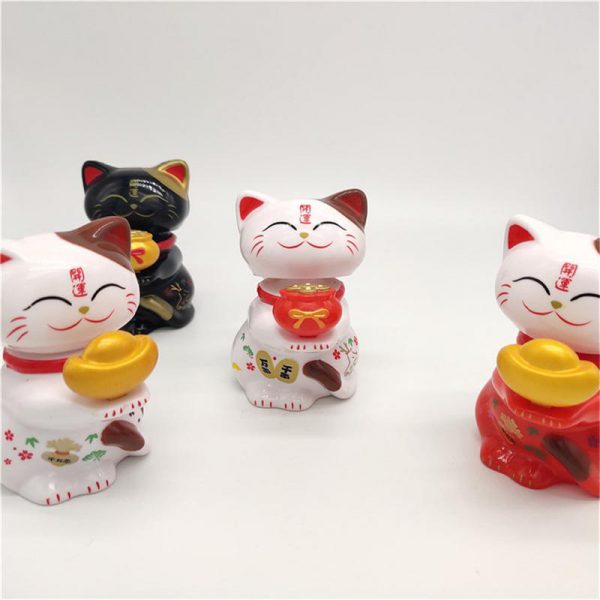 Cute 2019 Chinese Lucky Cat Maneki Neko Miniatures